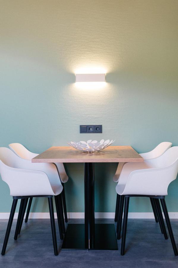 Moderne 2 Zi.-Fewo Blackforestart Naehe Freiburg Зимонсвальд Экстерьер фото